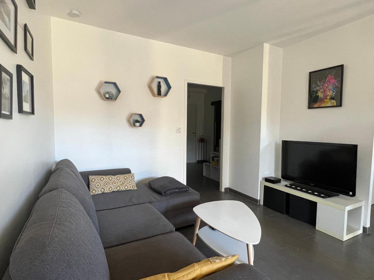 Superbe Appartement Centre Ville Nîmes Zewnętrze zdjęcie